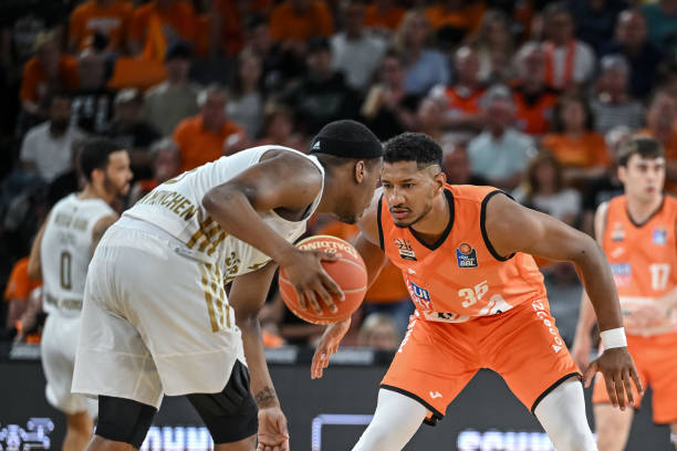 男队拿下团 男队拿下团