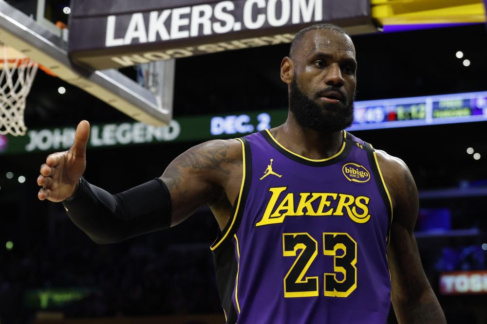 用喷漆覆盖 用喷漆覆盖