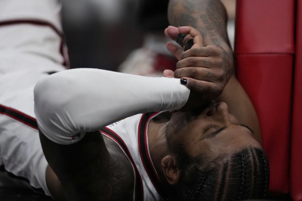 三人篮球作 三人篮球作